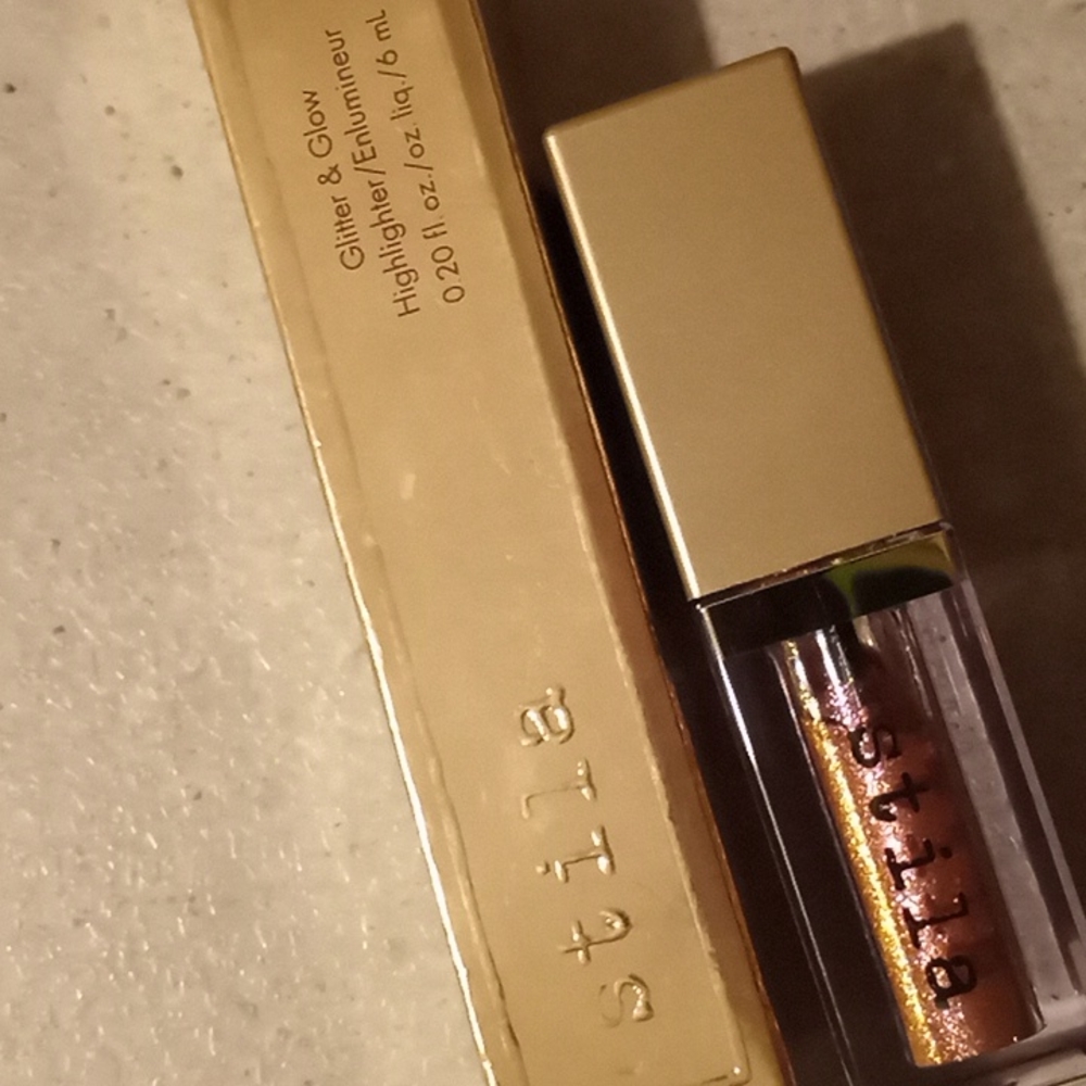 Stila highlighter painted lady